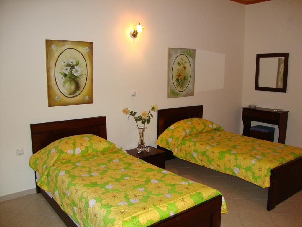 Bistola Guesthouse Vlakhokerasea Ngoại thất bức ảnh