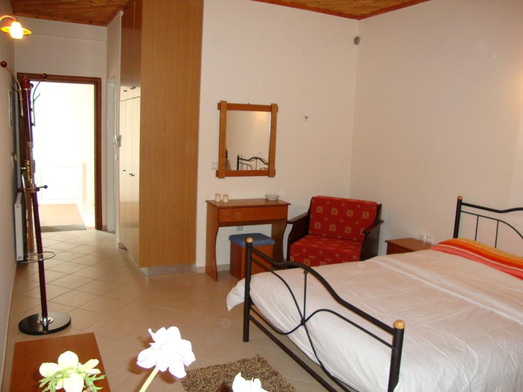 Bistola Guesthouse Vlakhokerasea Ngoại thất bức ảnh